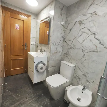 Calle Helsinki 23, With 2 Bedrooms , 200 Meters From Locos Torrevieja