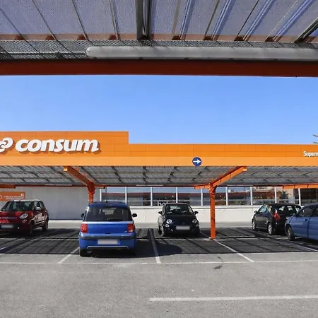 Calle Helsinki 23, With 2 Bedrooms , 200 Meters From Locos Apartment