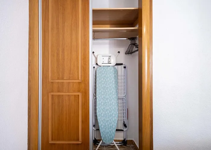 Calle Helsinki 23, With 2 Bedrooms , 200 Meters From Locos * Torrevieja