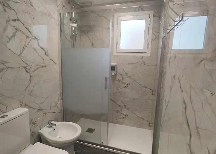 Apartment Calle Helsinki 23, With 2 Bedrooms , 200 Meters From Locos *